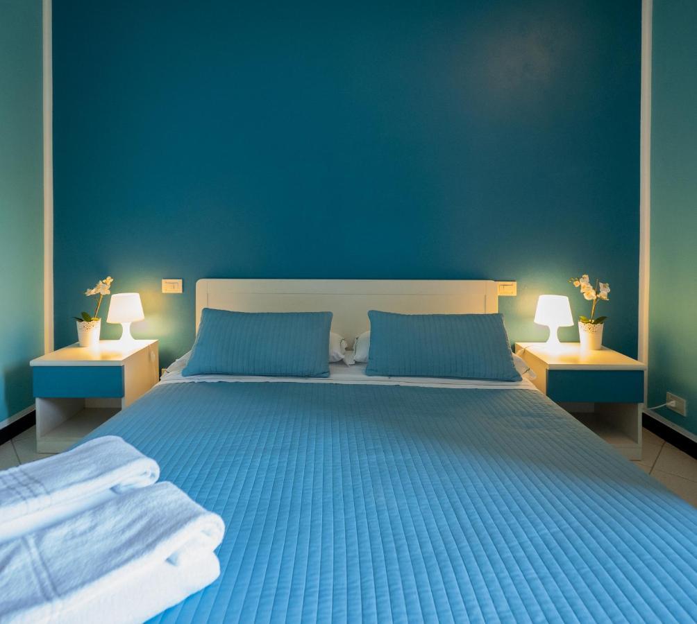 Ventega Sea View Apartment เวอนาซซา ภายนอก รูปภาพ