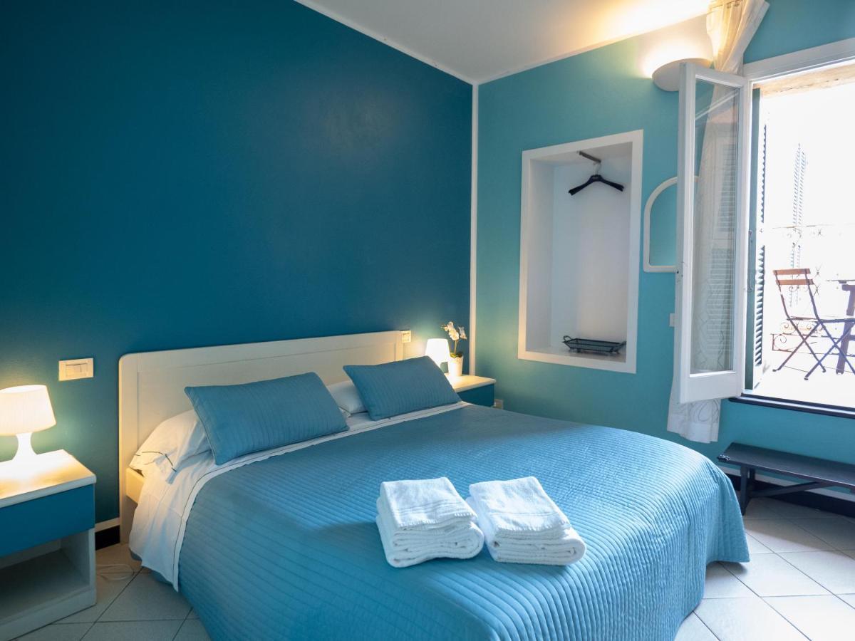Ventega Sea View Apartment เวอนาซซา ภายนอก รูปภาพ