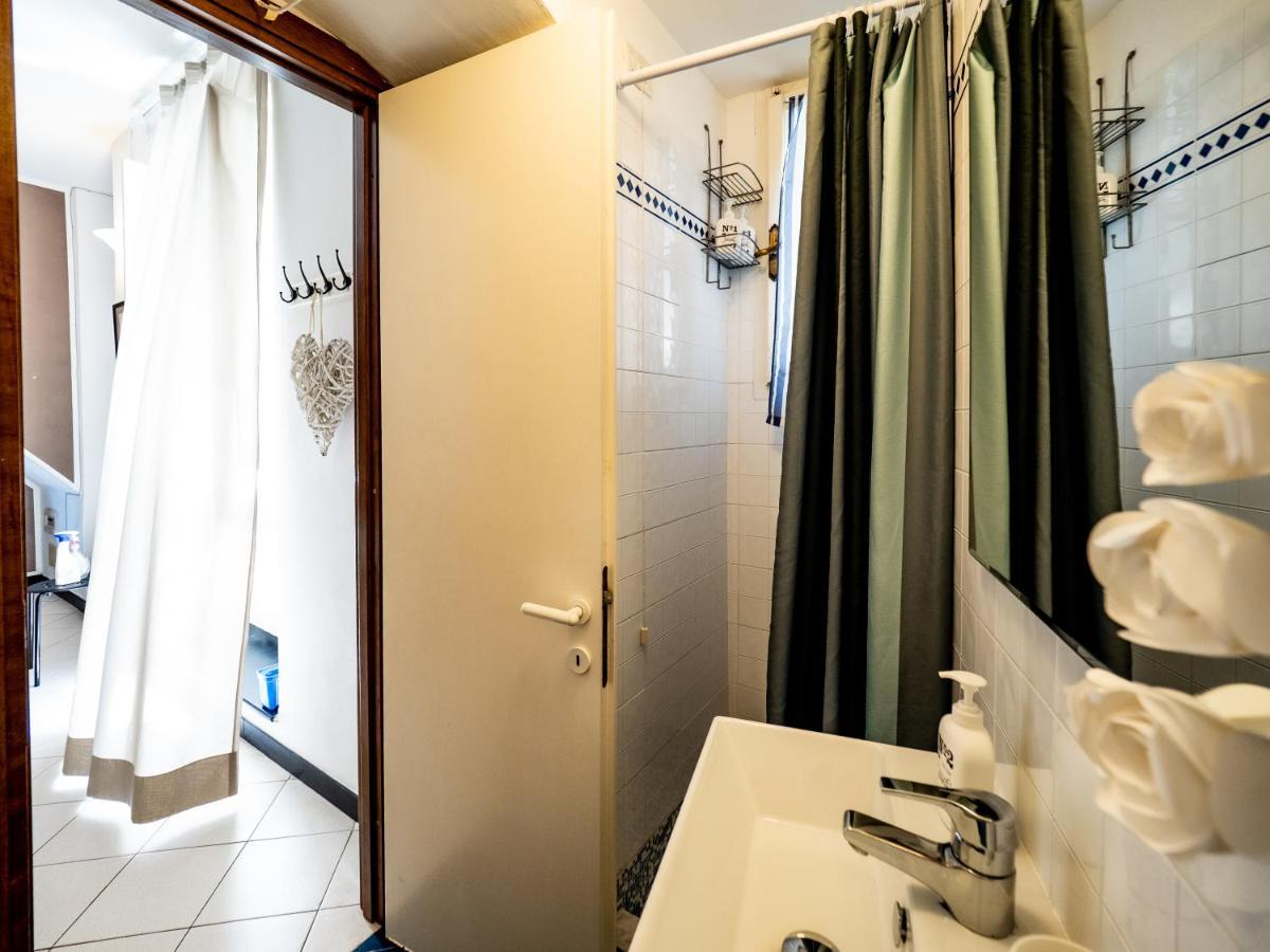Ventega Sea View Apartment เวอนาซซา ภายนอก รูปภาพ