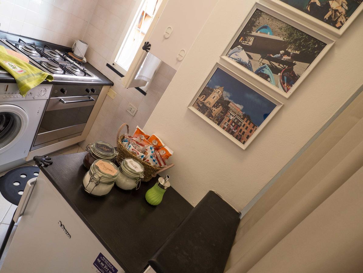Ventega Sea View Apartment เวอนาซซา ภายนอก รูปภาพ